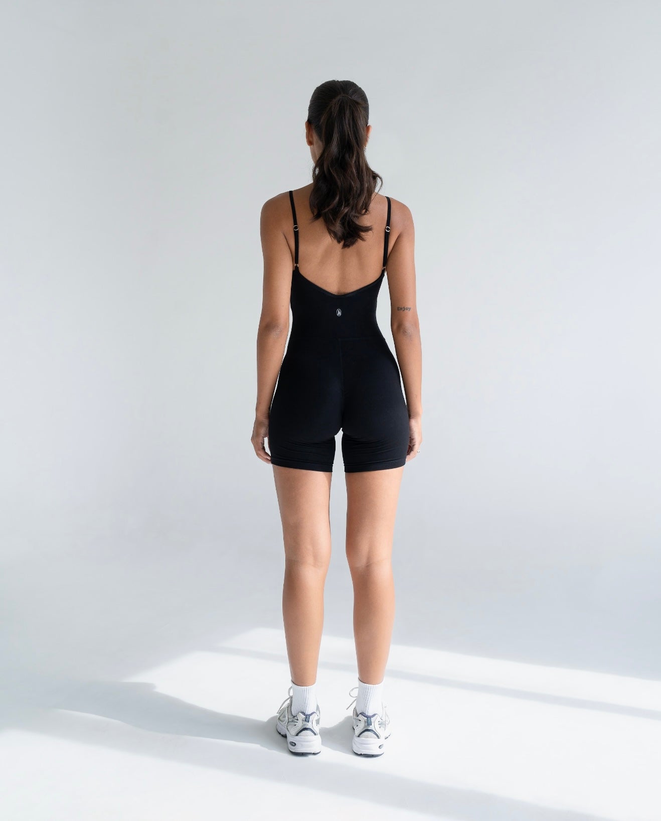 THE SCULPT BODYSUIT-BLACK
