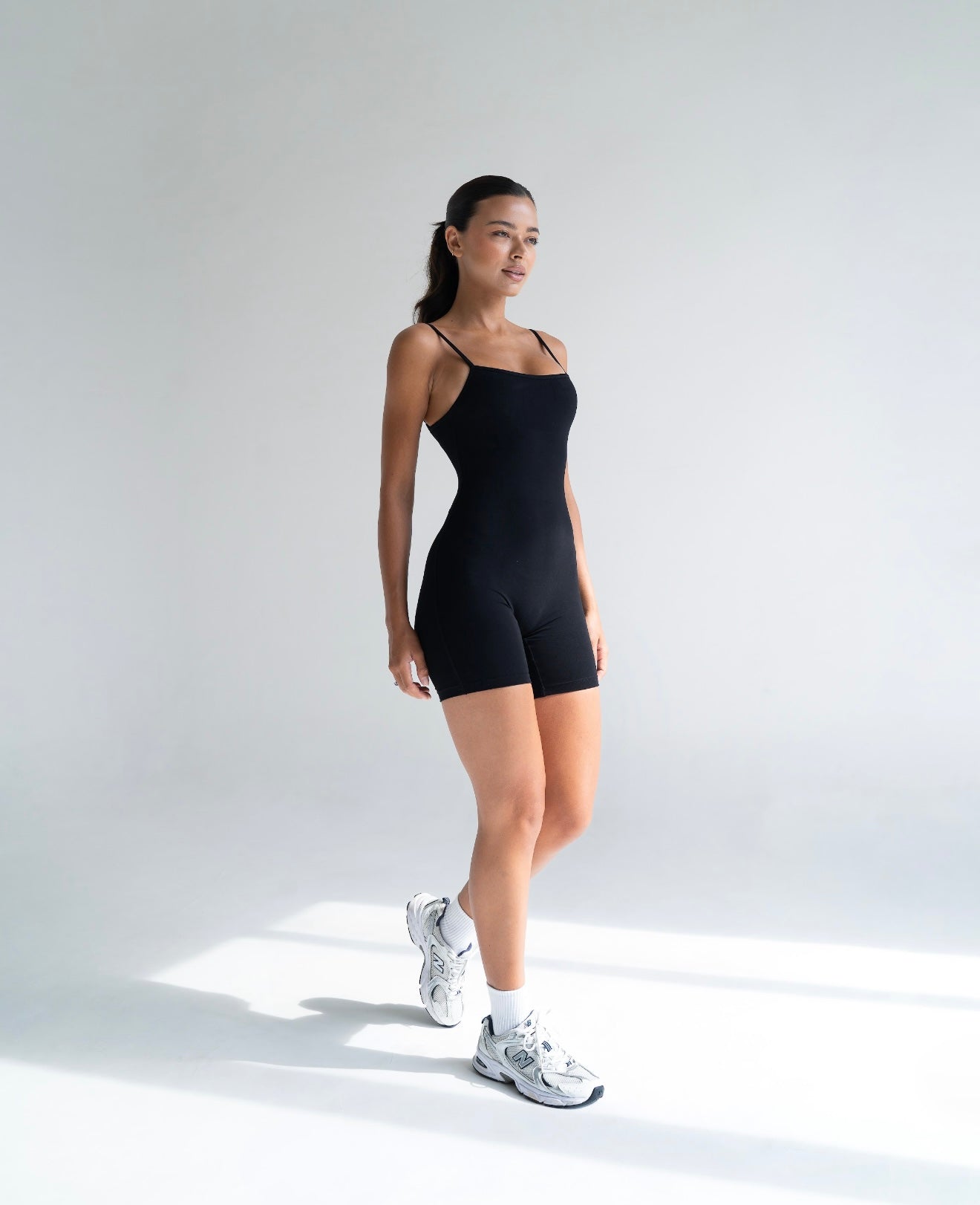 THE SCULPT BODYSUIT-BLACK